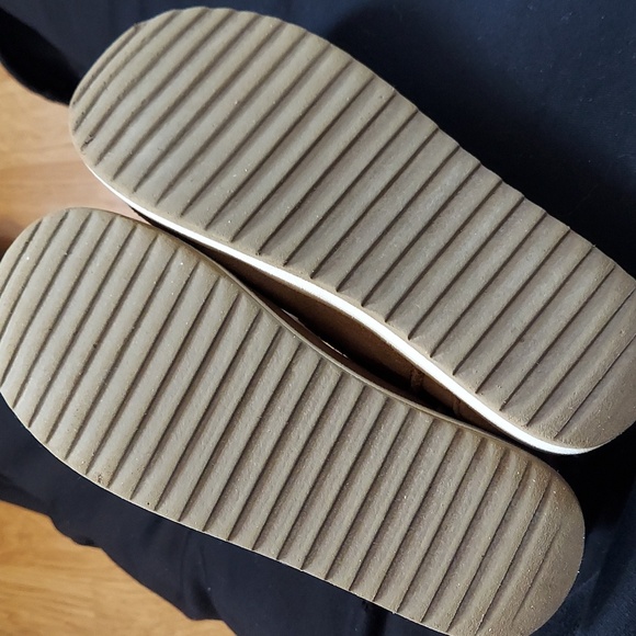 Faux Leather Winter Boots - Picture 6 of 8